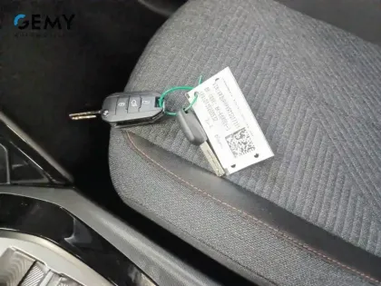 Photo 65 Peugeot 208  Hybrid 110 e-DCS6