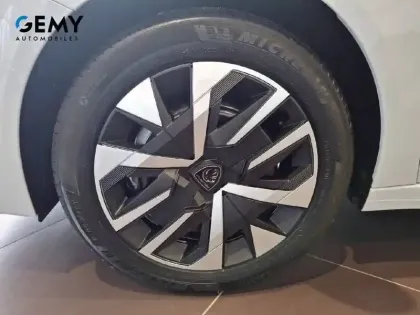 Photo 10 Peugeot 208  Hybrid 110 e-DCS6