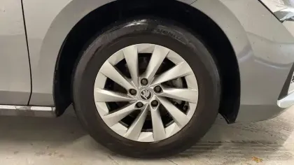 Photo 6 Skoda Superb  Combi 1.5 TSI mHEV 150 ch ACT DSG7