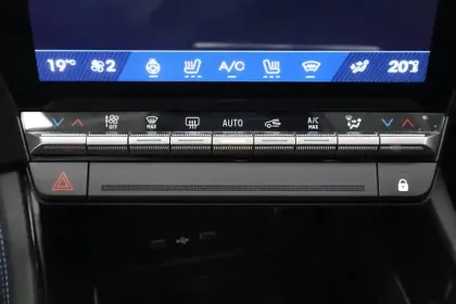 Photo 67 Renault Rafale  E-Tech full hybrid 200 ch