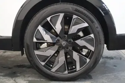 Photo 48 Renault Rafale  E-Tech full hybrid 200 ch