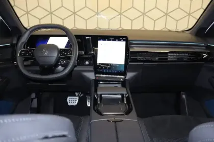 Photo 50 Renault Rafale  E-Tech full hybrid 200 ch