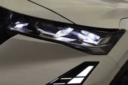 Photo 77 Renault Rafale  E-Tech full hybrid 200 ch