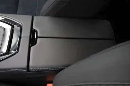 Photo 62 Renault Rafale  E-Tech full hybrid 200 ch