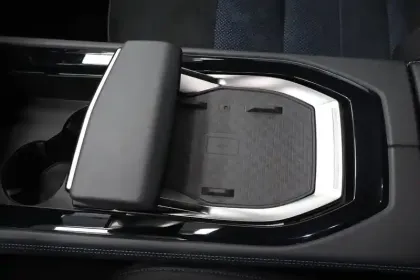 Photo 63 Renault Rafale  E-Tech full hybrid 200 ch