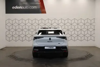 Photo 47 Renault Rafale  E-Tech full hybrid 200 ch