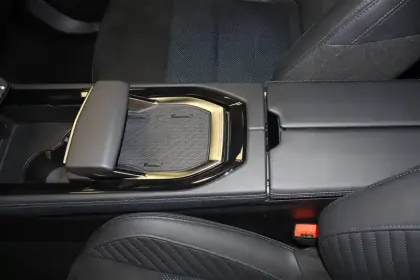 Photo 19 Renault Rafale  E-Tech full hybrid 200 ch