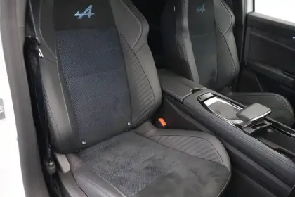 Photo 51 Renault Rafale  E-Tech full hybrid 200 ch