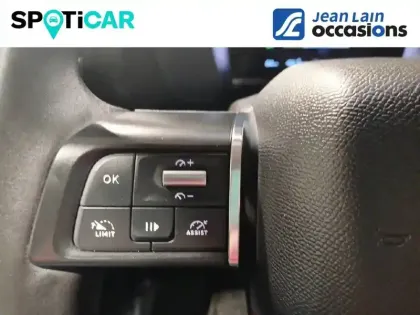 Photo 17 Citroën C4 e- 136 ch Automatique