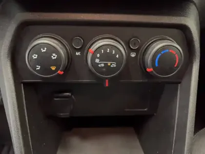 Photo 12 Dacia Sandero  SCe 65 - 22