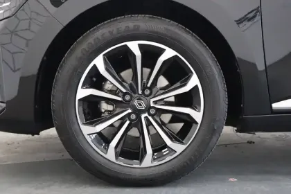 Photo 6 Renault Clio  Eco-G 100 ch GSR2