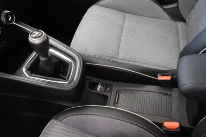 Photo 35 Renault Clio  Eco-G 100 ch GSR2