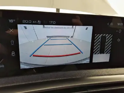 Photo 17 Peugeot 3008  Electrique 210 ch 73 kWh