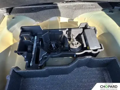 Photo 23 Peugeot 2008  Hybrid 145 e-DCS6