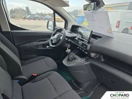 Photo 104 Peugeot Partner  FOURGON M DIESEL 100 CH MANUELLE