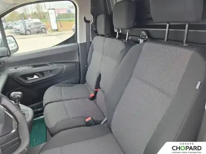 Photo 105 Peugeot Partner  FOURGON M DIESEL 100 CH MANUELLE