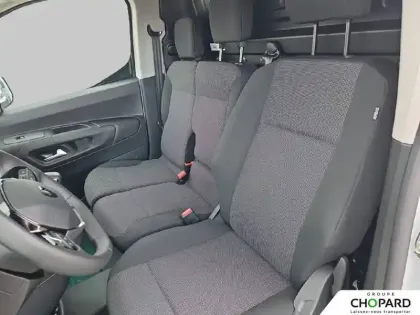 Photo 82 Peugeot Partner  FOURGON M DIESEL 100 CH MANUELLE