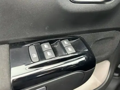 Photo 13 Citroën C3 Gén. III Ph1 Origins 5