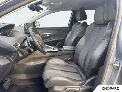 Photo 48 Peugeot 3008  Hybrid 225 e-EAT8