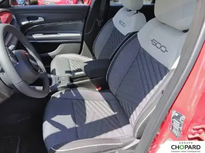 Photo 10 Fiat 600  T-Gen 3 1.2 Hybrid 110ch eDCT6