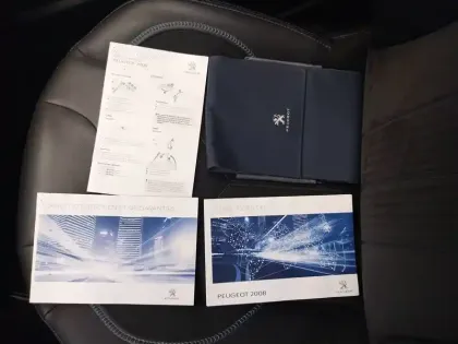 Photo 28 Peugeot 2008  1.2 PureTech 110ch S&S EAT6