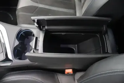 Photo 28 Peugeot 3008  1.2 Puretech 130ch S&S BVM6