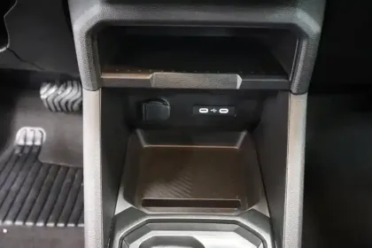 Photo 64 Dacia Duster  Hybrid 140