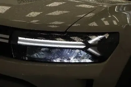 Photo 42 Dacia Duster  Hybrid 140