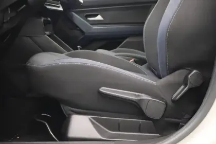 Photo 69 Dacia Duster  Hybrid 140