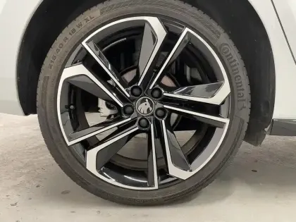 Photo 6 Skoda Fabia  1.5 TSI 150 ch EVO 2 DSG7