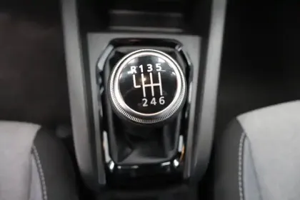 Photo 42 Renault Clio Gén. V (BJA) Ph2 Evolution 5