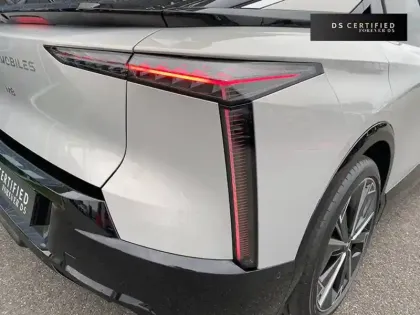 Photo 16 DS DS 8 N°8 245 ch FWD Long Range