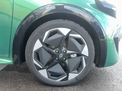 Photo 23 Renault Clio  E-Tech full hybrid 160 ch