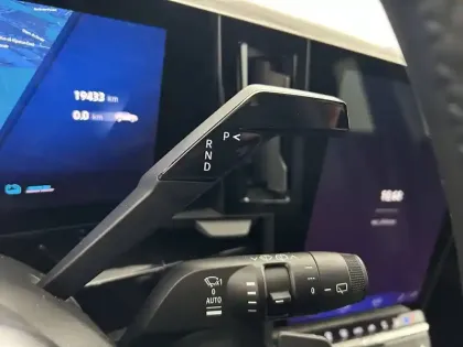 Photo 21 Renault Austral  E-Tech full hybrid 200 GSR2