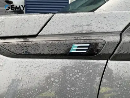 Photo 29 Peugeot 2008  Electrique 54 kWh 156 ch