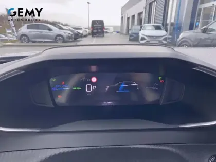 Photo 13 Peugeot 2008  Electrique 54 kWh 156 ch