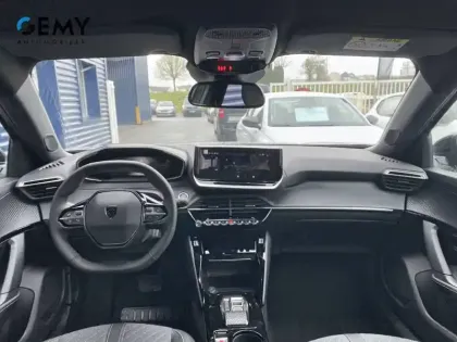 Photo 7 Peugeot 2008  Electrique 54 kWh 156 ch