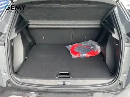 Photo 5 Peugeot 2008  Electrique 54 kWh 156 ch