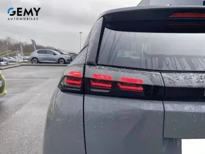 Photo 28 Peugeot 2008  Electrique 54 kWh 156 ch