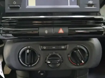 Photo 45 Citroën C3  BlueHDi 100 S&S BVM6