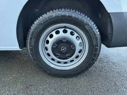 Photo 12 Opel Vivaro  FGN DIESEL 150 CH XL MANUELLE