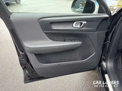 Photo 16 Volvo Xc40  Recharge 231 ch 1EDT