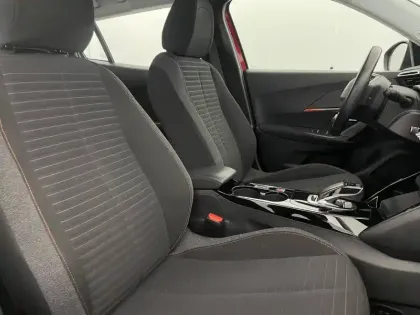 Photo 26 Peugeot 2008  Moteur électrique 136 ch