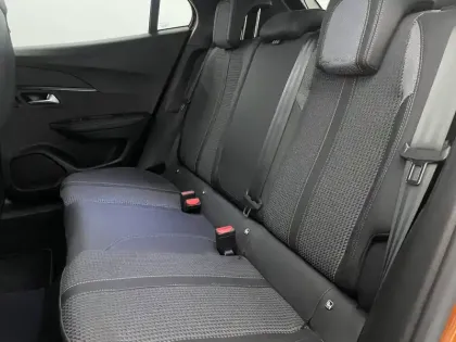 Photo 14 Peugeot 2008  PureTech 130 S&S EAT8