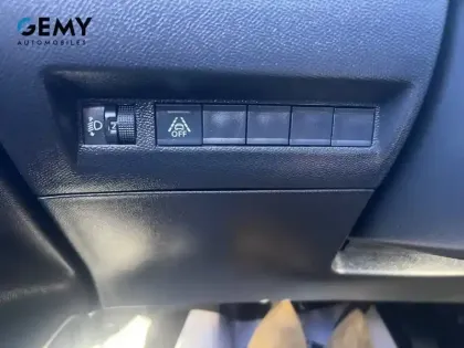 Photo 14 Peugeot 2008  PureTech 100 S&S BVM6