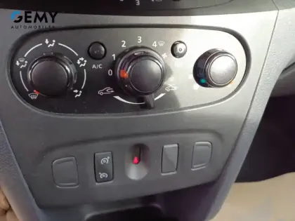 Photo 14 Dacia Logan  MCV SCe 75