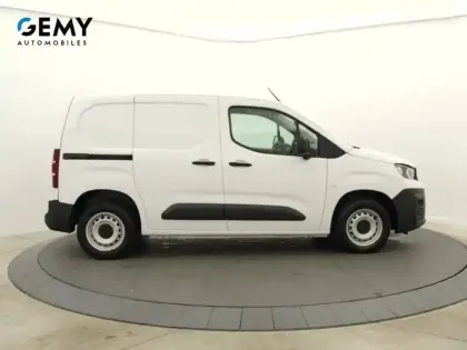 Photo 47 Peugeot Partner  FOURGON STANDARD 650 KG BLUEHDI 100 S&S BVM6