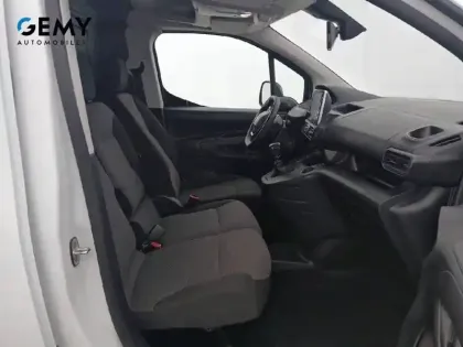 Photo 53 Peugeot Partner  FOURGON STANDARD 650 KG BLUEHDI 100 S&S BVM6