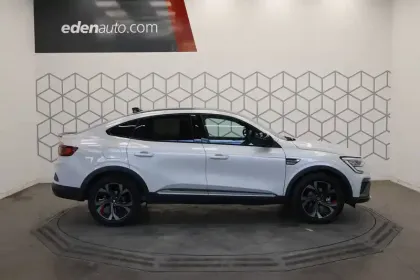 Photo 10 Renault Arkana  E-Tech 145 - 21B