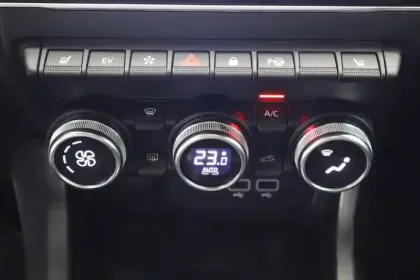 Photo 70 Renault Arkana  E-Tech 145 - 21B